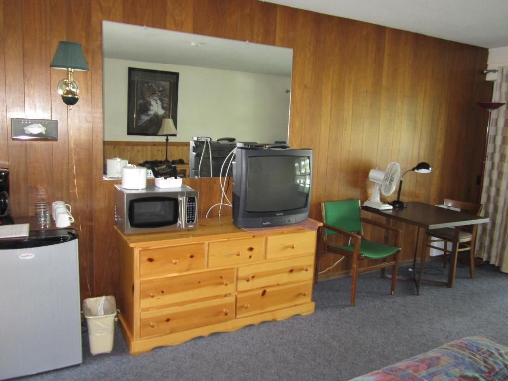 Lakeside Motel Williams Lake Eksteriør bilde